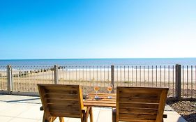 4 Bed In Bacton Oc-1990